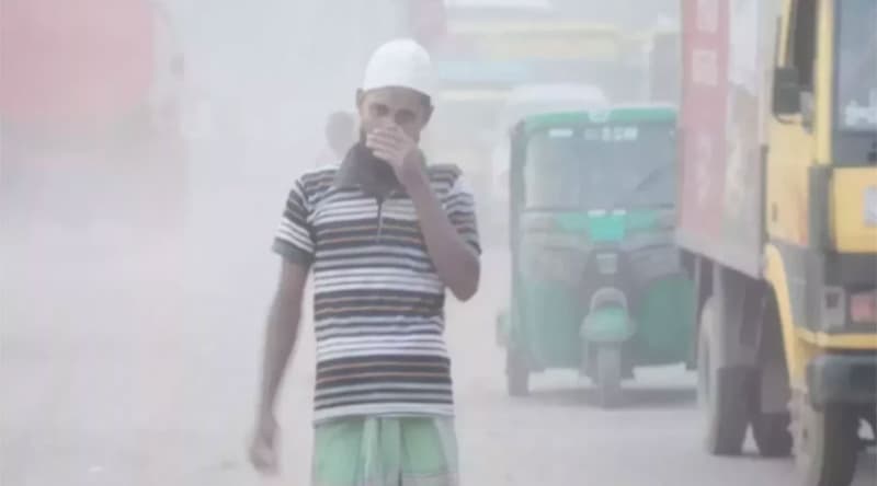 Dhaka's air ‘very unhealthy’ today