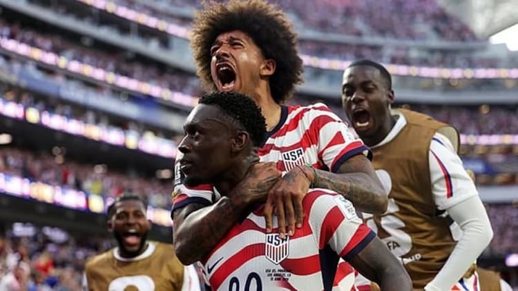 USA thrash Paraguay 4-1 to begin World Cup campaign