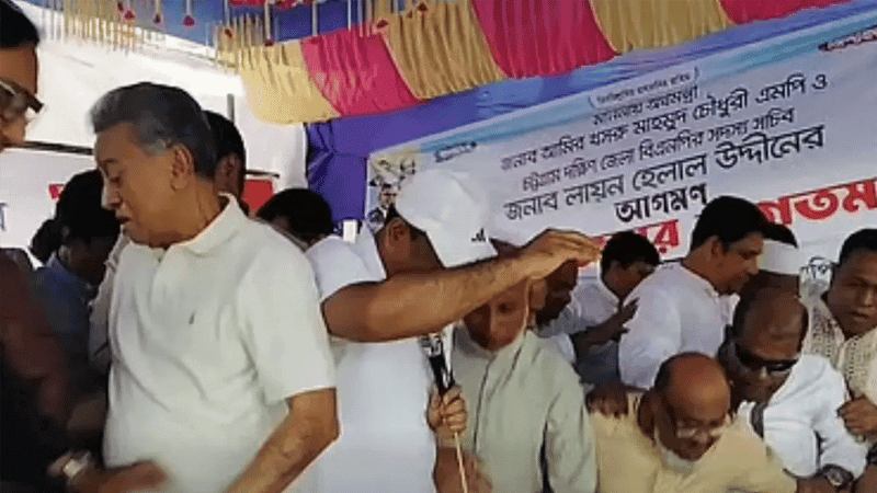 Stage collapses from crowd surge at relief distribution, finance minister unhurt