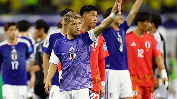 Japan, Sweden progress through to round of 32