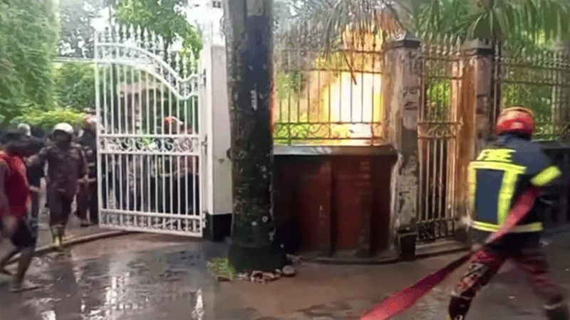 Lightning strike sparks fire outside power minister’s home in Sirajganj
