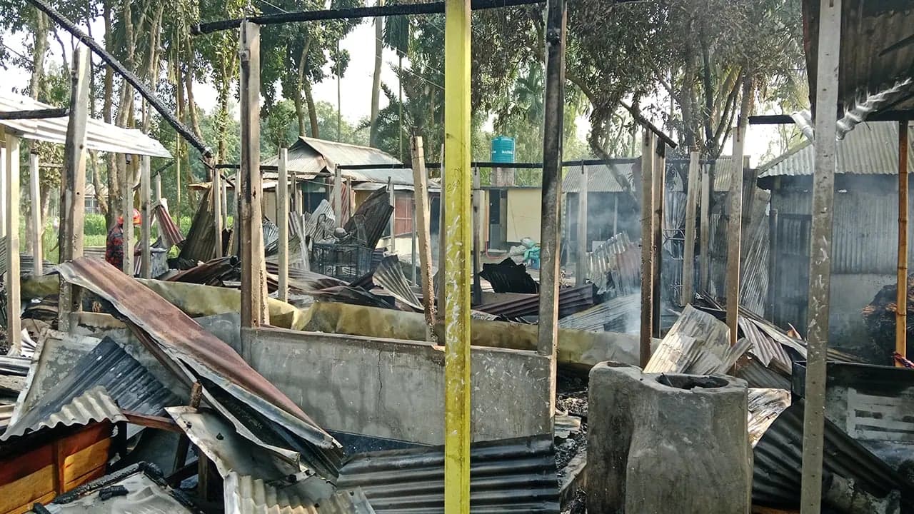 15 injured in clash between locals, Hizb-ut-Tawhid in Rangpur