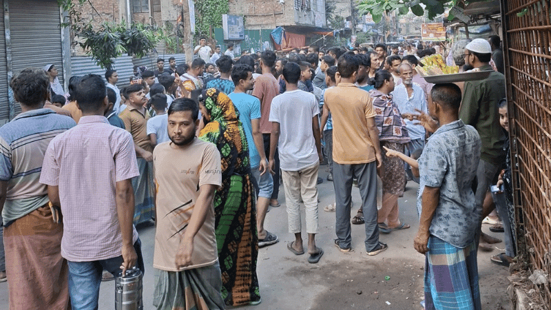 BNP-Jamaat clash over construction of body washing place in Pallabi