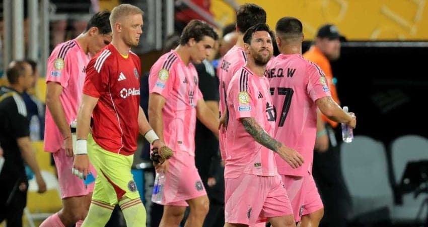 Messi starts FIFA Club World Cup with goalless draw