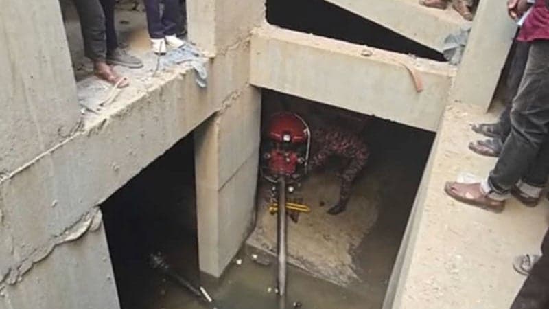 Water being drained from Dhanmondi 32 building