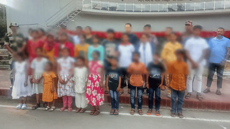 20 trafficked Bangladeshi children return home after serving jail terms in India