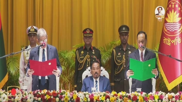 Mirza Fakhrul Islam Alamgir sworn in as 23rd President of Bangladesh
