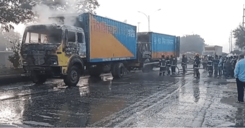 Blockade supporters burned 2 covered vans in Gazipur