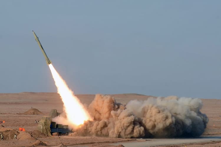 Iran fires missiles at Kuwait, Bahrain after US strike