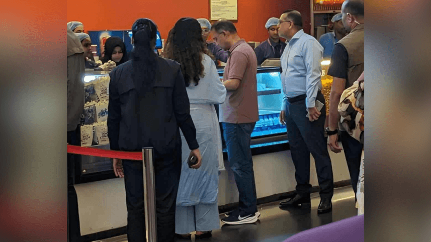 PM watches movie with daughter Zaima