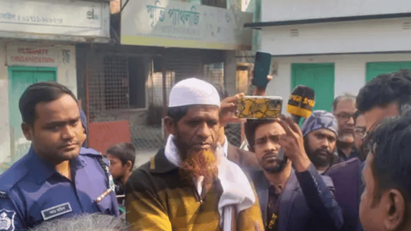 Jamaat leader arrested with cash outside polling centre in Chuadanga