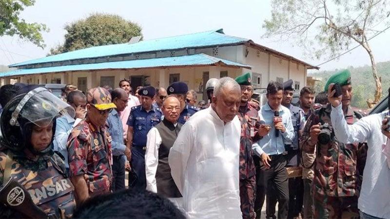 Home Minister asks to launch stern action in Bandarban