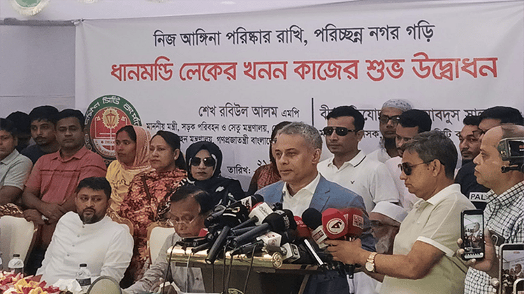 Dhaka’s battery-run autorickshaws to come under regulatory framework: Minister