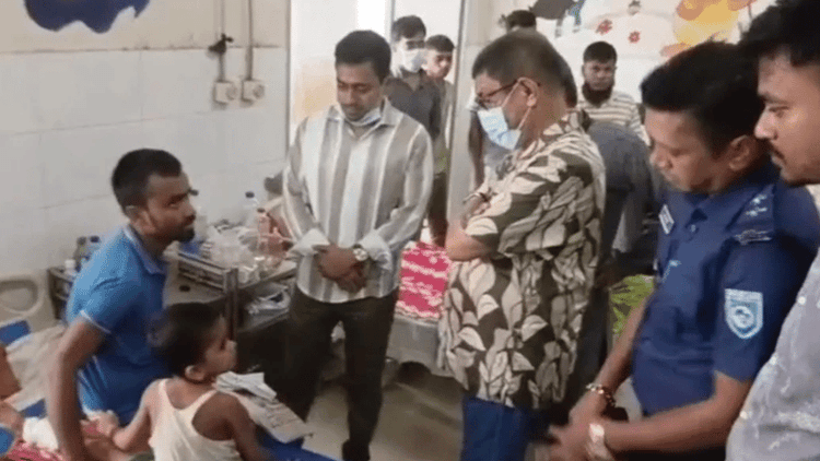 Health Minister orders suspension of two health workers over vaccine denial