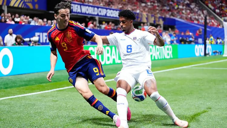 Debutants Cape Verde hold Spain to goalless in first half