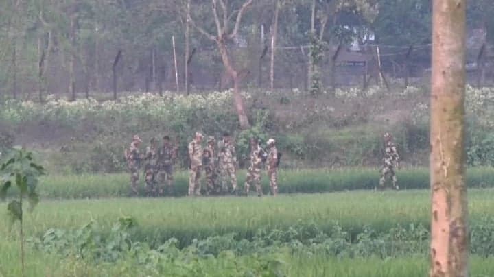 BSF member detained at Patgram border in Lalmonirhat