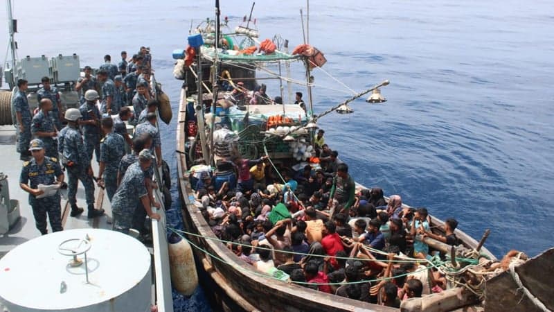 Bangladesh Navy detains 214 Rohingyas from deep sea