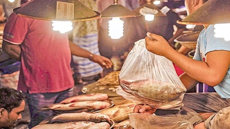 Stern action against poly bags producers from Sunday