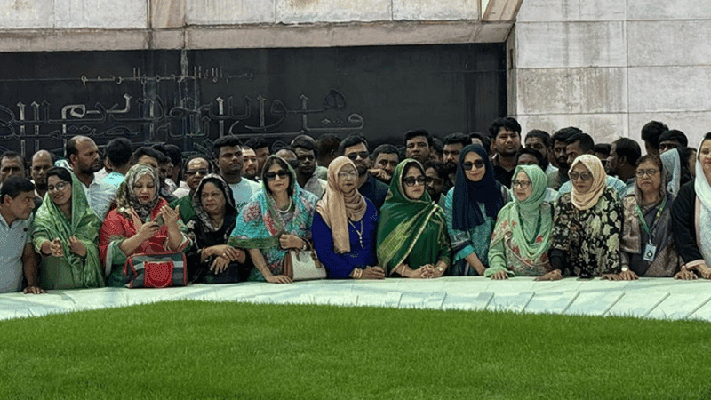 Reserved women MPs pay tribute at Zia, Khaleda Zia’s tombs