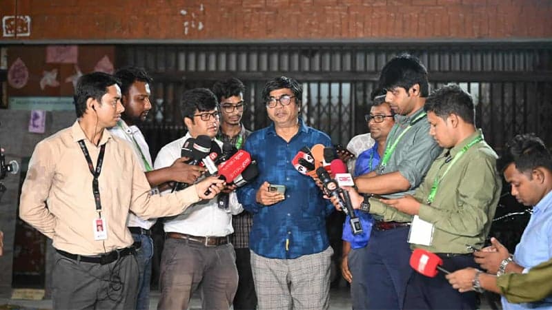 JUCSU Election Commission member resigns