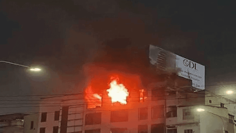 Gas cylinder explosion at Wari restaurant leaves 8 injured