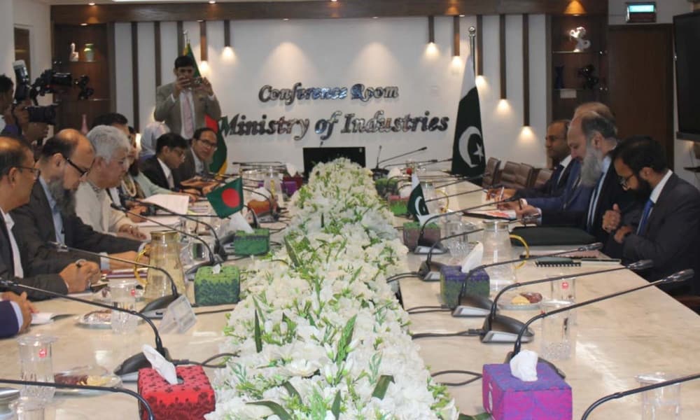 'Bangladesh-Pakistan seek to strengthen people-to-people ties and trade'
