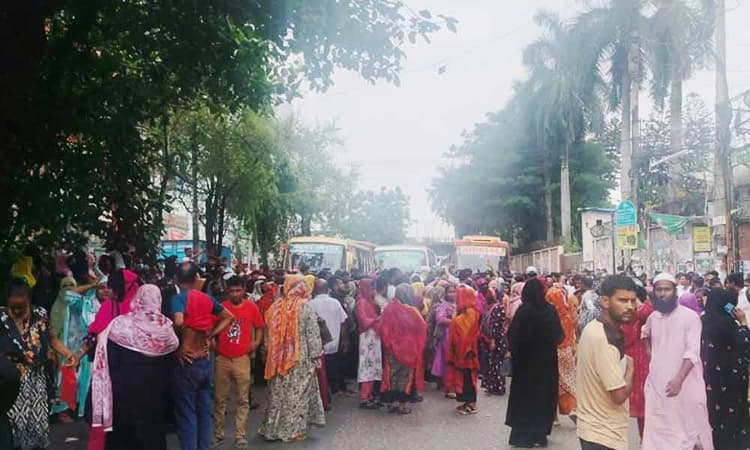 Garment workers stage protest in Rampura over five-point demands
