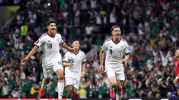 Mexico remains unbeaten in WC group stage for the first time