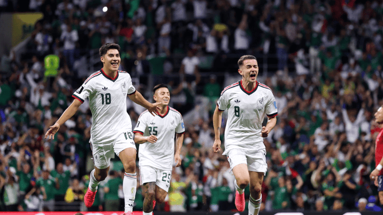 Mexico remains unbeaten in WC group stage for the first time