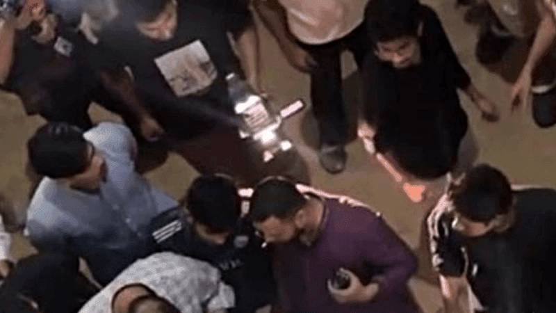 Clash between Chhatra Dal and Shibir at Dhaka Polytechnic Institute at midnight