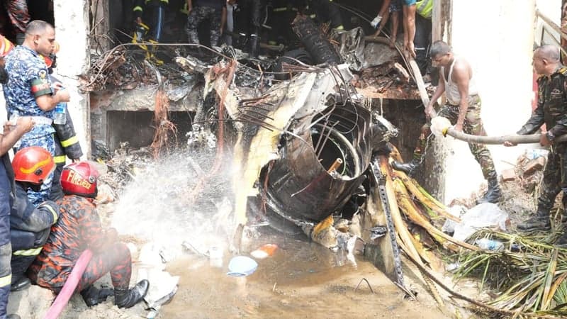 Death toll in training aircraft crash rises to 27