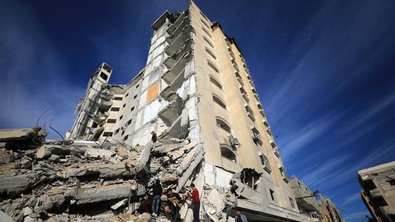 At least 121 more killed in Israeli strikes on Gaza