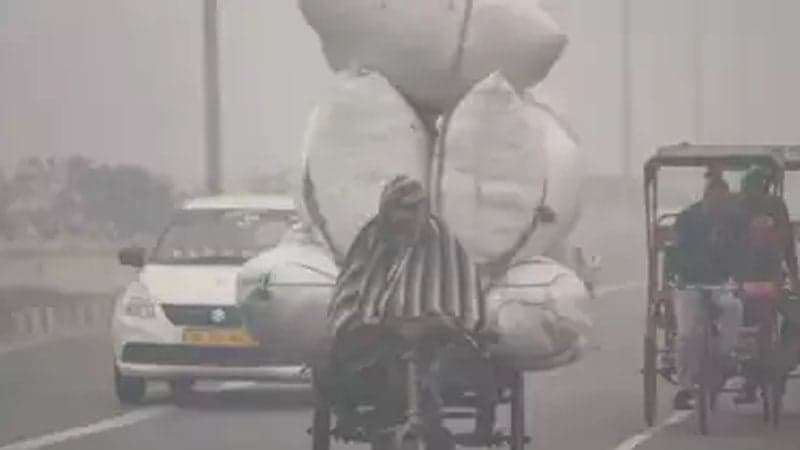 Red alert as Delhi records coldest day of season, temperature drops to 3.6 degrees