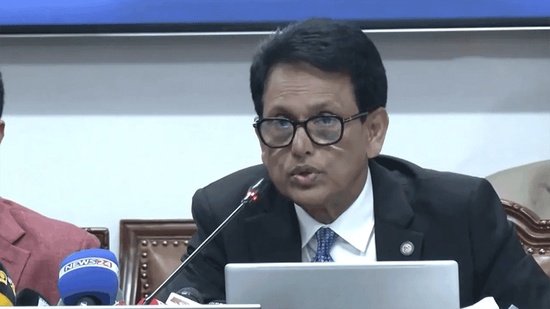 Retired teachers may head school management bodies: Education Minister