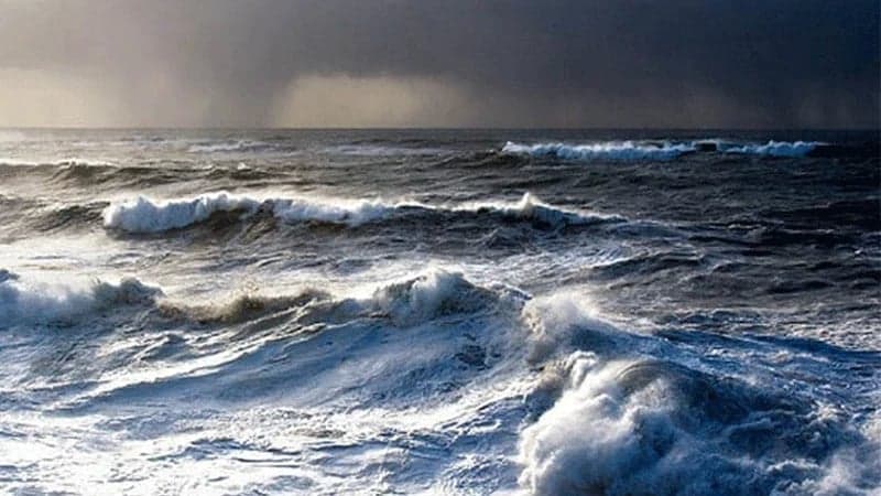 Deep depression over Bay puts four seaports under signal no. 3