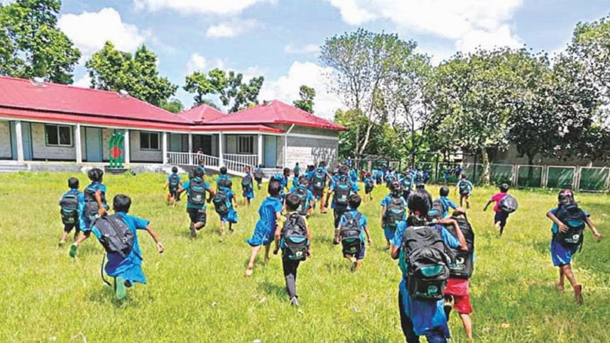 শনিবার স্কুল খোলা রাখার ইঙ্গিত শিক্ষামন্ত্রীর