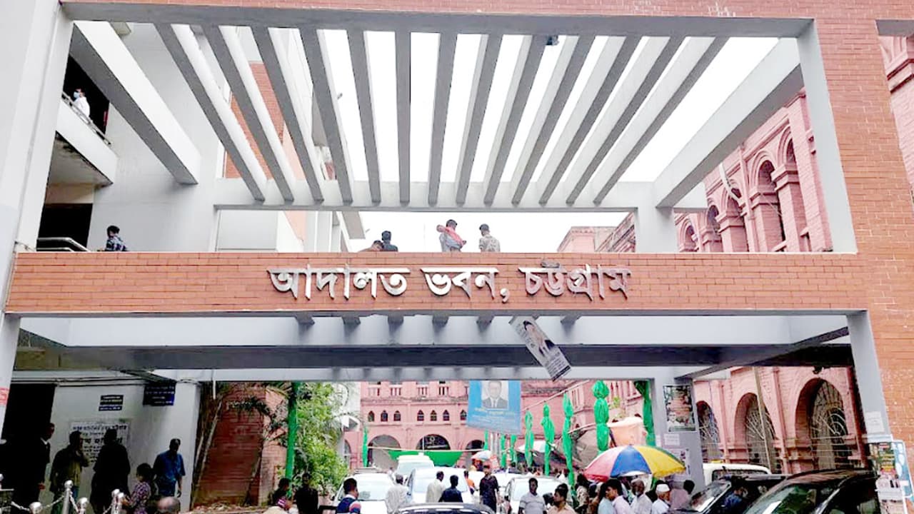 8 placed on 5-day remand over violence surrounding Chinmoy Das jail order