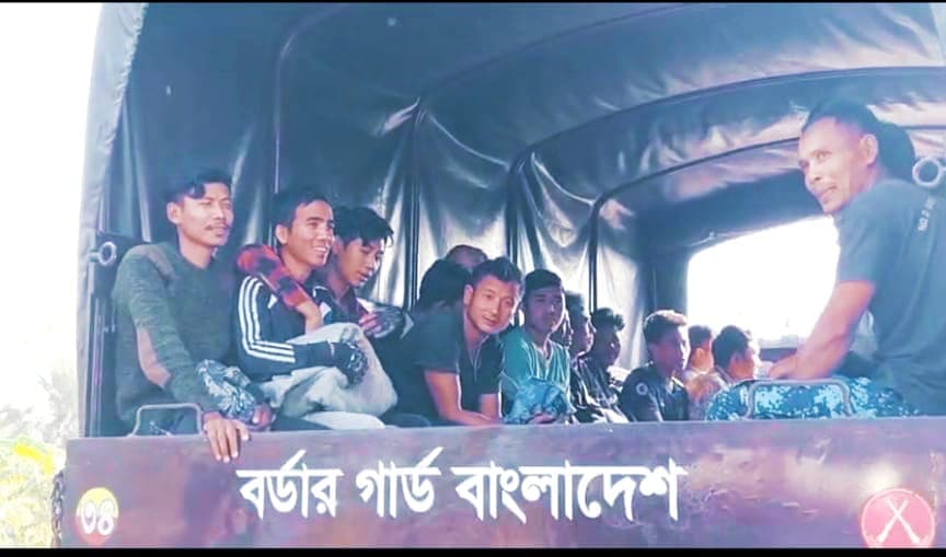 100 Myanmar BGP members transferred to Teknaf