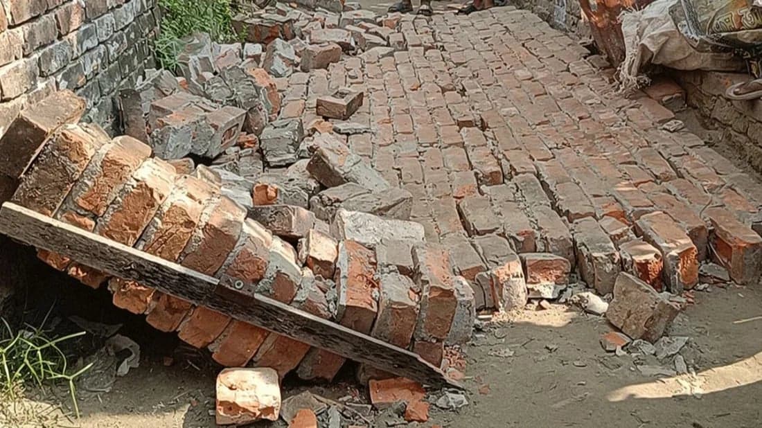 Two girls die as wall collapses in Badda