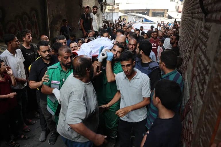 Palestinians bid farewell to slain journos as another succumbs to injury
