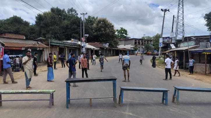 Fatikchhari partially paralysed as 48-hour hartal enters second day