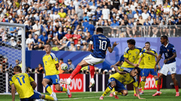 Mbappé magic puts Les Bleus ahead on the stroke of half-time