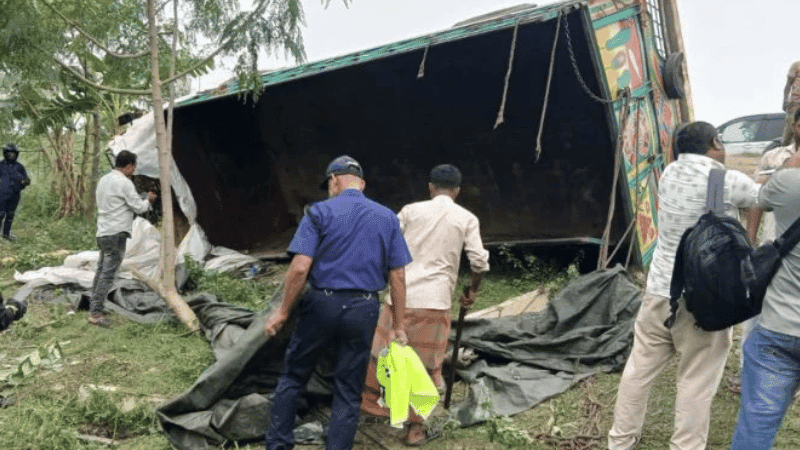 They dreamed of going home with Eid clothes, but road became final journey