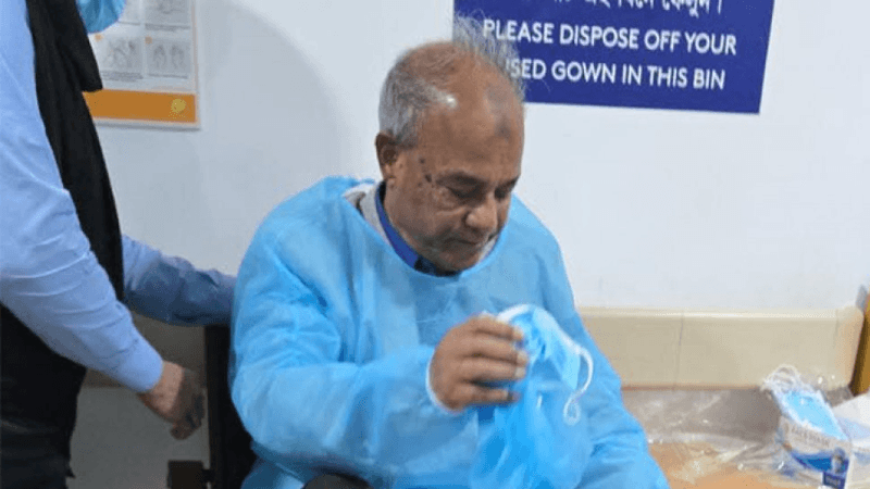 Home Adviser visits Khaleda Zia at hospital