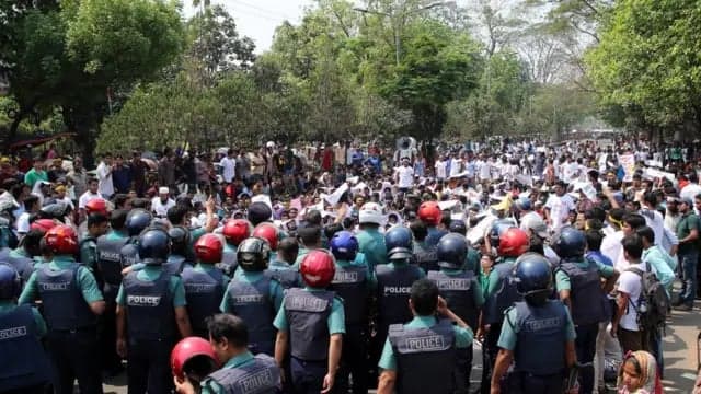 পুলিশকে যারা দানব বানিয়েছে তাদের বিচার হবে: স্বরাষ্ট্র উপদেষ্টা