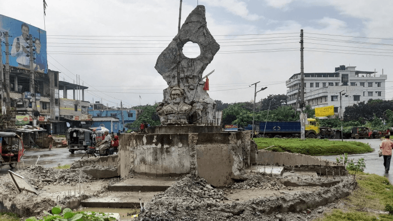 Bir Sreshtha Hamidur Rahman monument demolition halted