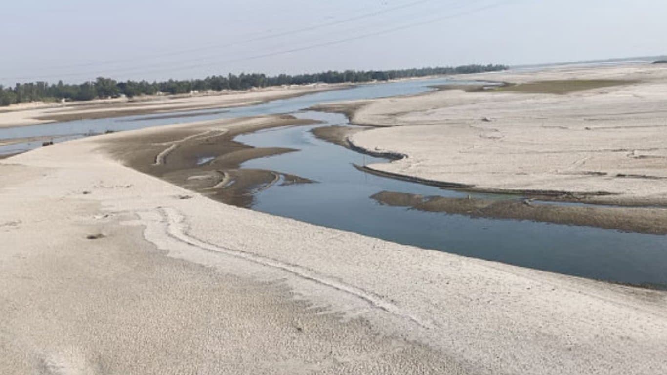 Take effective measures to conserve rivers