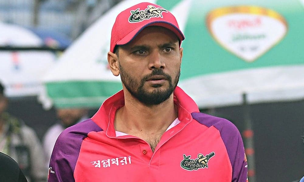 Whip Mashrafe takes break from BPL