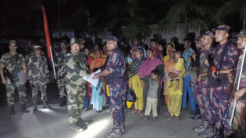 BSF returns 24 Bangladeshis after years in India