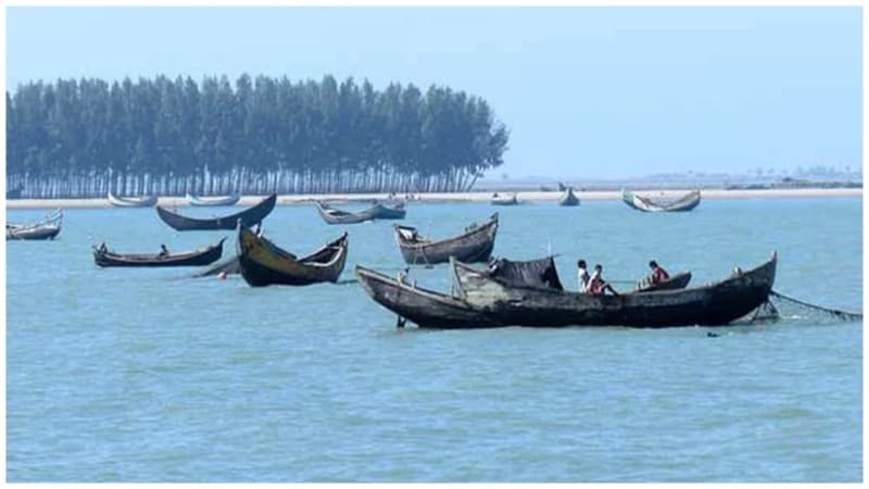 মিয়ানমার নৌবাহিনীর গুলিতে ২ বাংলাদেশি জেলে গুলিবিদ্ধ